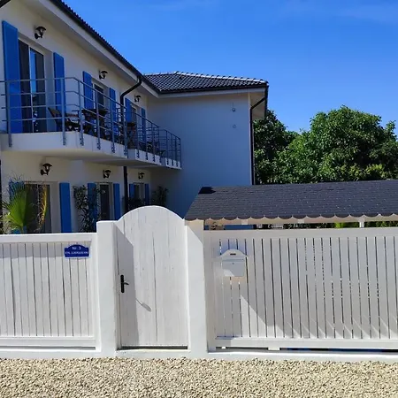 Casa Ayan Guest house 2 Mai