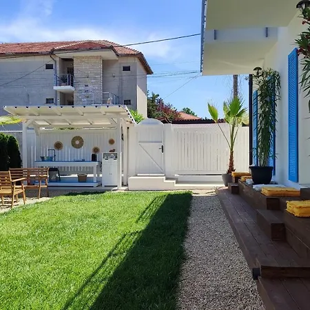 Casa Ayan