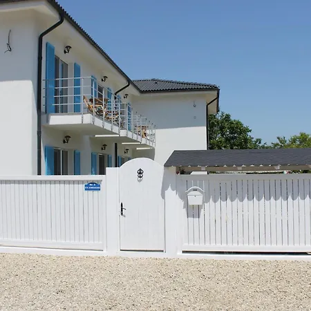 Casa Ayan Două Mai